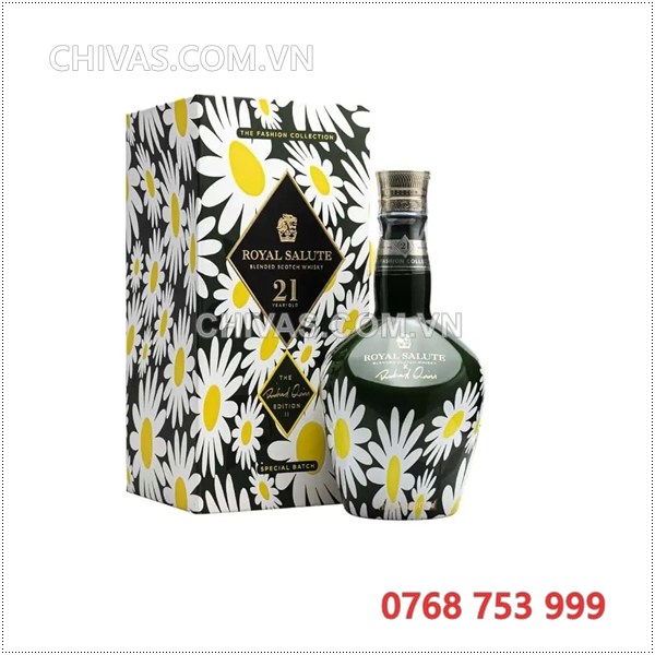 Royal-Salute-21-Richard-Quinn-Da-chivas.com.vn